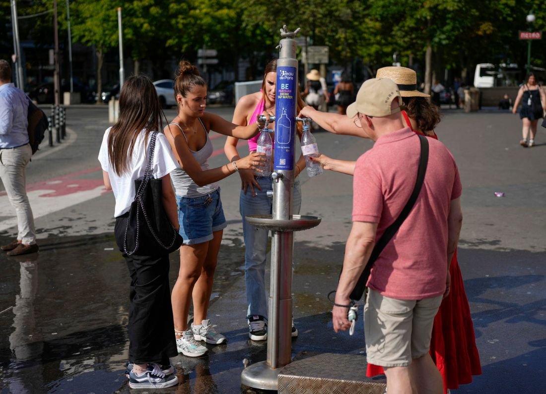 Europa enfrenta ola de calor histórica que paraliza servicios