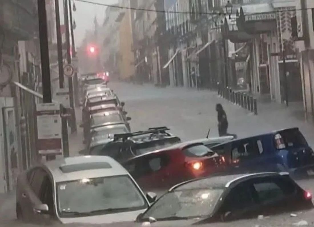 Intensa tormenta deja un muerto y severos daños en Puebla