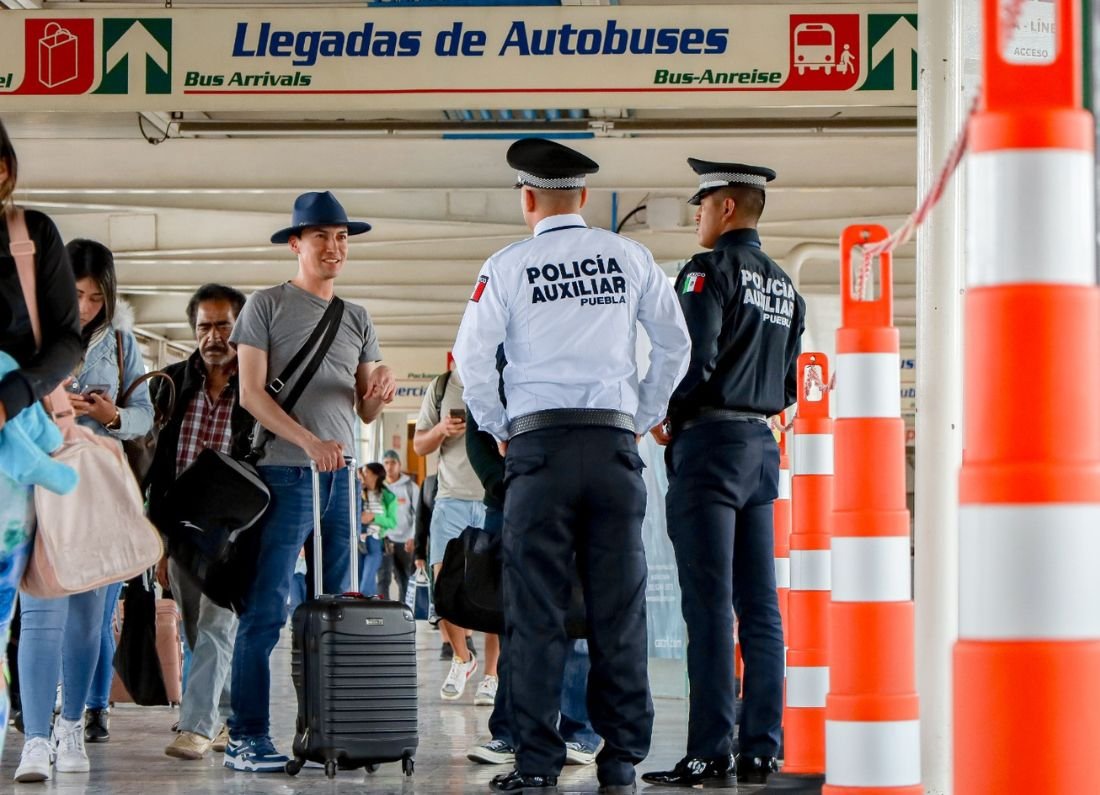 Policía Auxiliar de Puebla fortalece operativo Vacaciones Seguras 2026