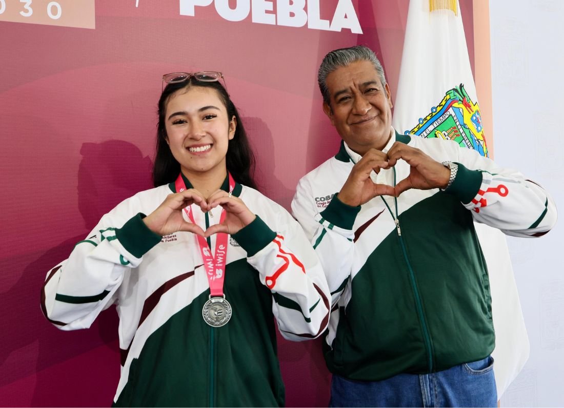 Estudiante poblana gana medalla internacional en Londres