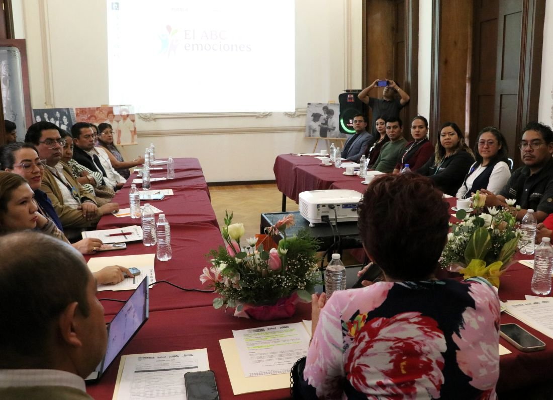 Refuerza acciones de salud mental, prevención del suicidio y adicciones en Puebla