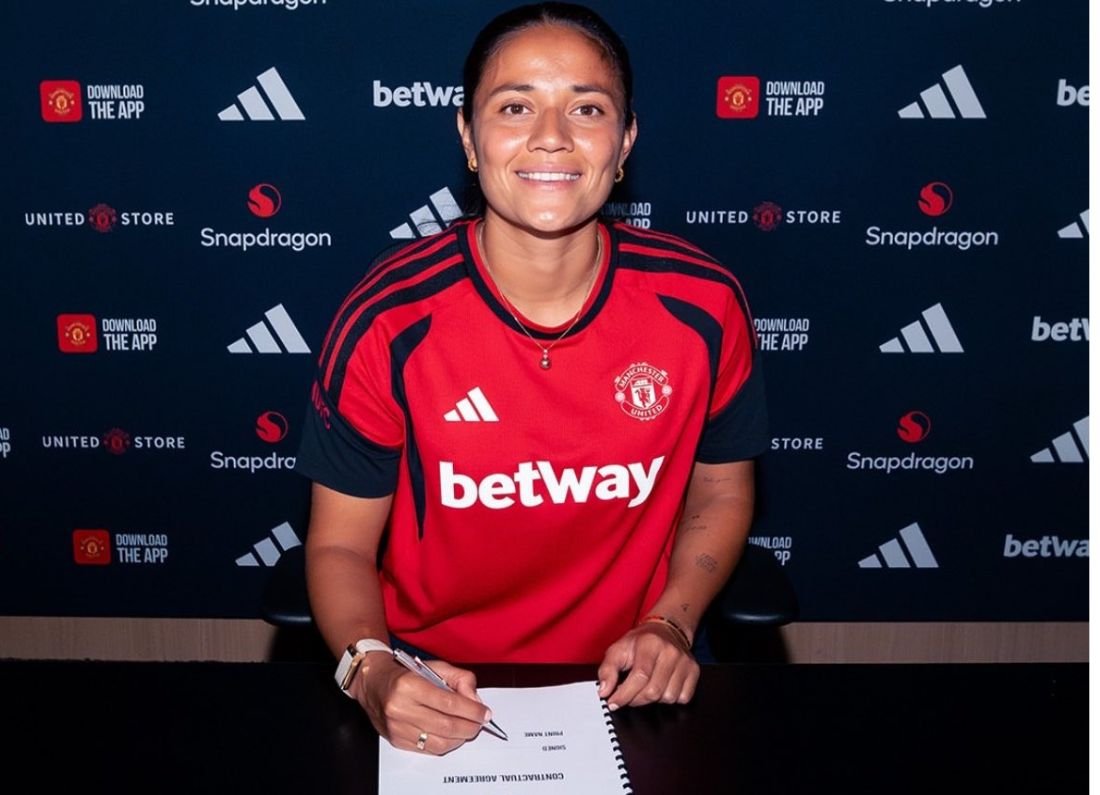 Rebeca Bernal se convierte en nueva jugadora del Manchester United